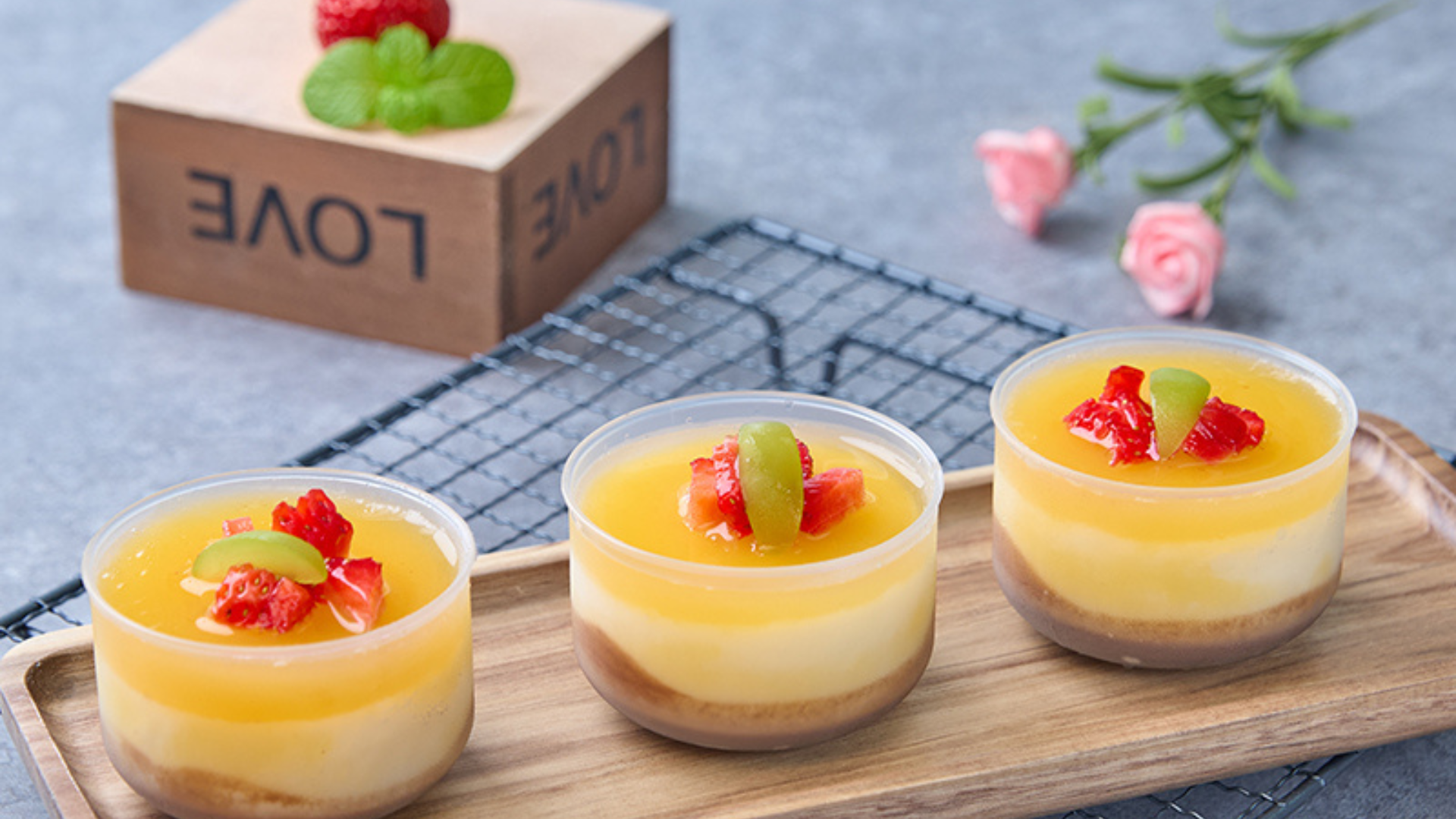 small baking dessert cup