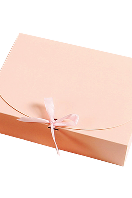 Hộp giấy lớn bóng bẩy có ruy băng
