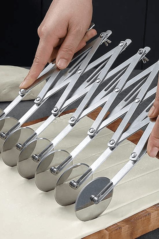 Kookie® Pastry 7 Wheel Dough Cutter - TEM IMPORTS™