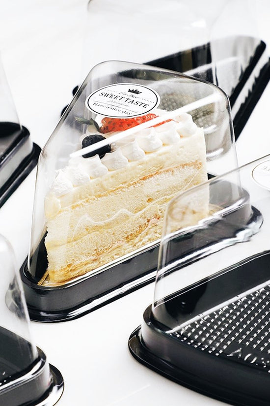 Individual Small Black Triangle Slice Cake With Lid - TEM IMPORTS™