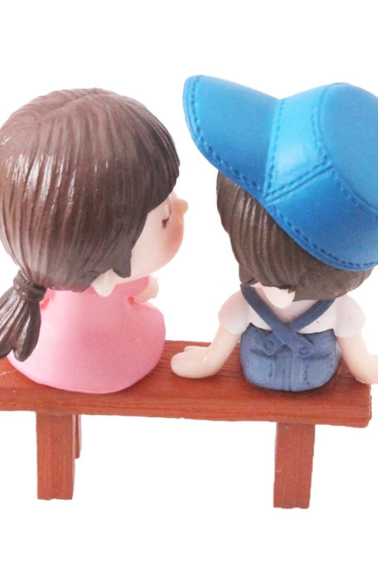 Kissing Boy & Girl Cake Topper Set - TEM IMPORTS™